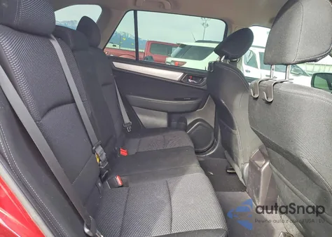 2017 Subaru Outback 2.5I Premium z USA, uszkodzony, nr VIN 4S4BSACCXH3213350